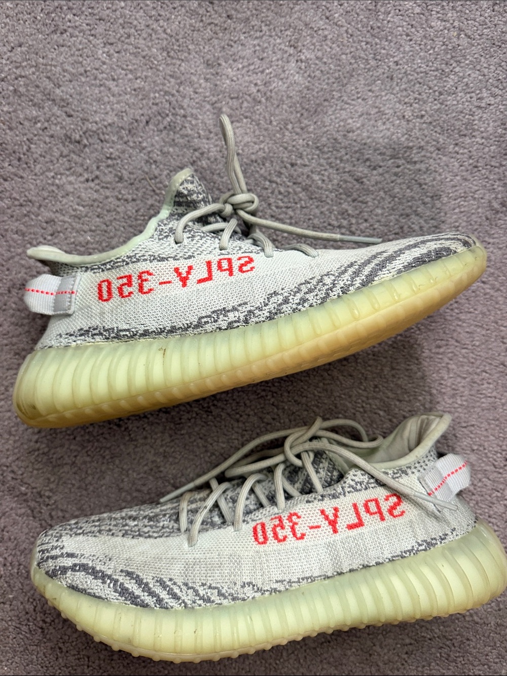Men- Yeezy Boost 350 V2 Cream/Gray with Red SPLY-350 Accent size 8.5
